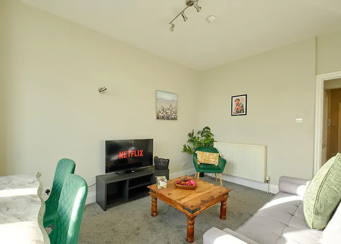 Lejlighed F2 Team Flat - 3 Separate Beds - Parking & 1gb Wifi